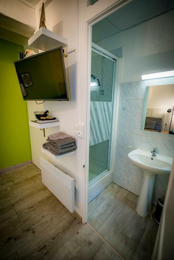 Appartement Hyper Centre Avec Wifi Troyes Exterior photo